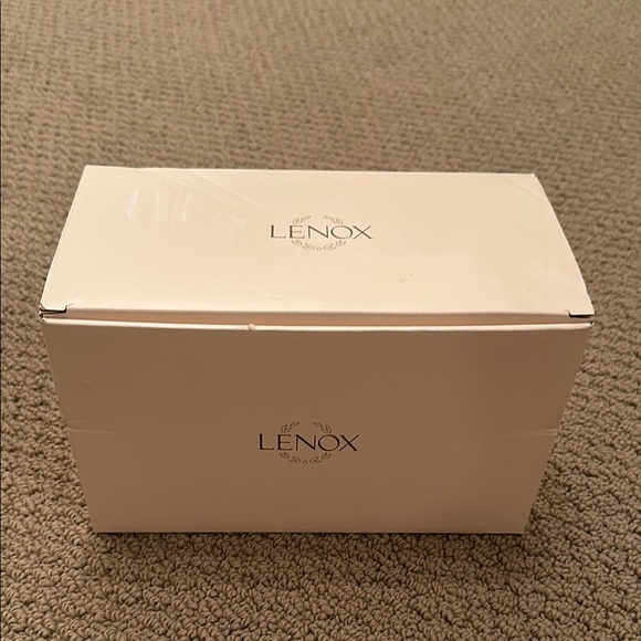 Lenox Crystal Lavender Butterflies Votives, set of 2.  Never used - Picture 8 of 10